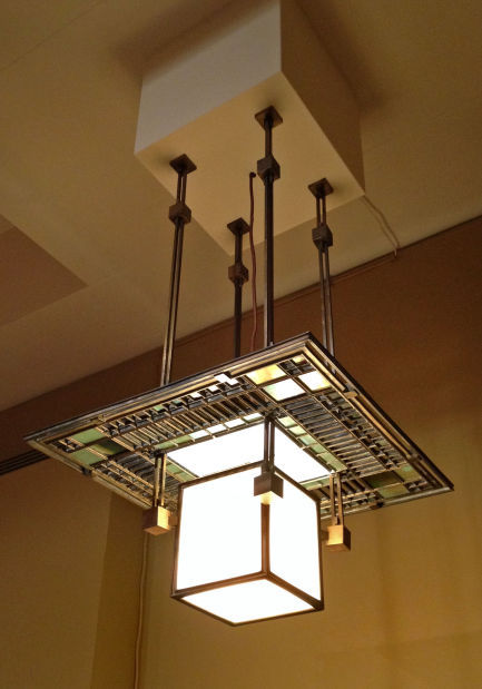 Saint Louis Art Museum buys Frank Lloyd Wright chandelier